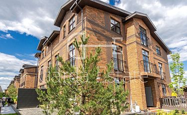 Дома из сруба под ключ недорого в Москве: проекты, цены и фото | ДСВ-Строй
